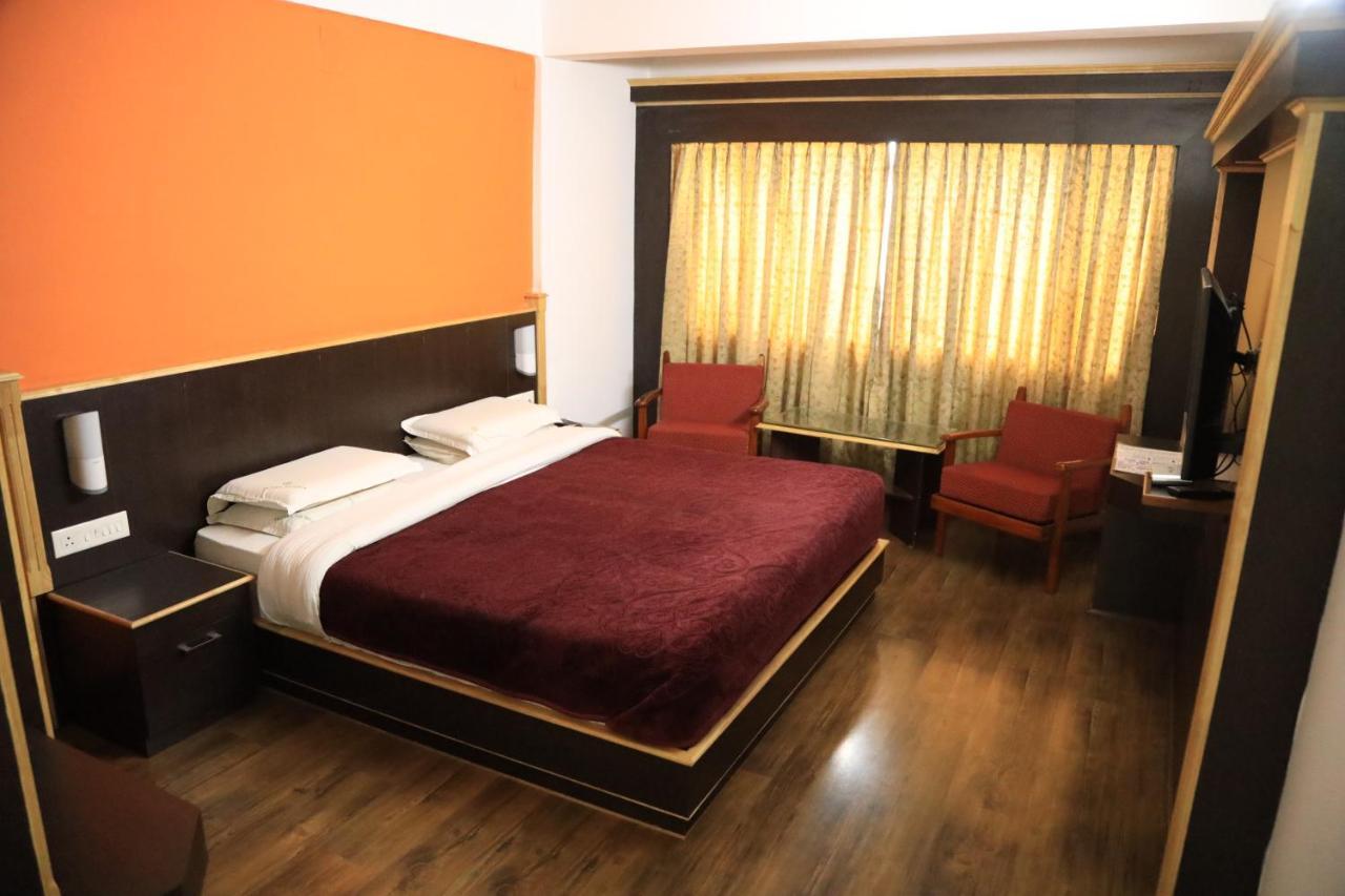 Hotel Durga Ooty Extérieur photo