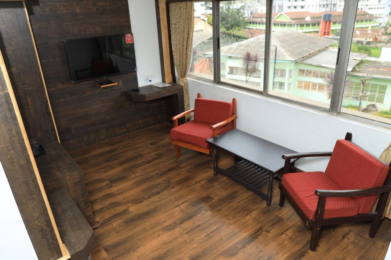 Hotel Durga Ooty Extérieur photo